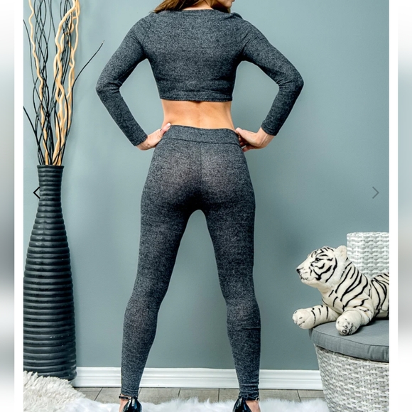 May Pink Crop Top and Leggings Set - Picture 3 of 15